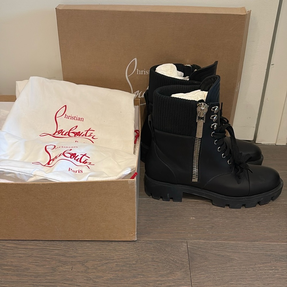 Christian Louboutin En Hiver Leather Lug Calf Leather Boot Size 40.5